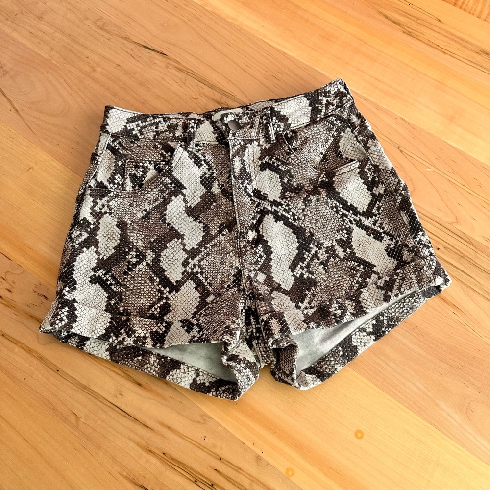 H&M snake print shorts 6